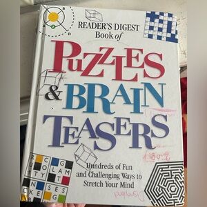 Reader's Digest Book of Puzzles & Brain Teasers